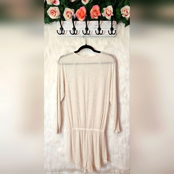 Victoria's Secret Sexy Long Sleeve/Shorts Onesie - Picture 4 of 5